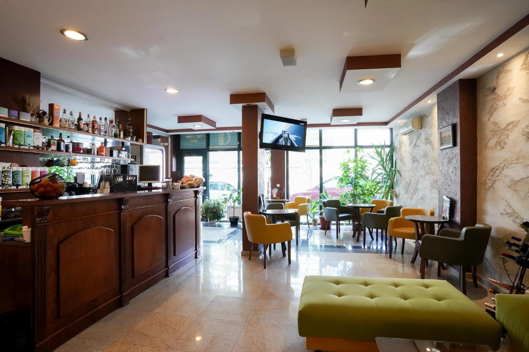 Central West Hotel — Photos 1